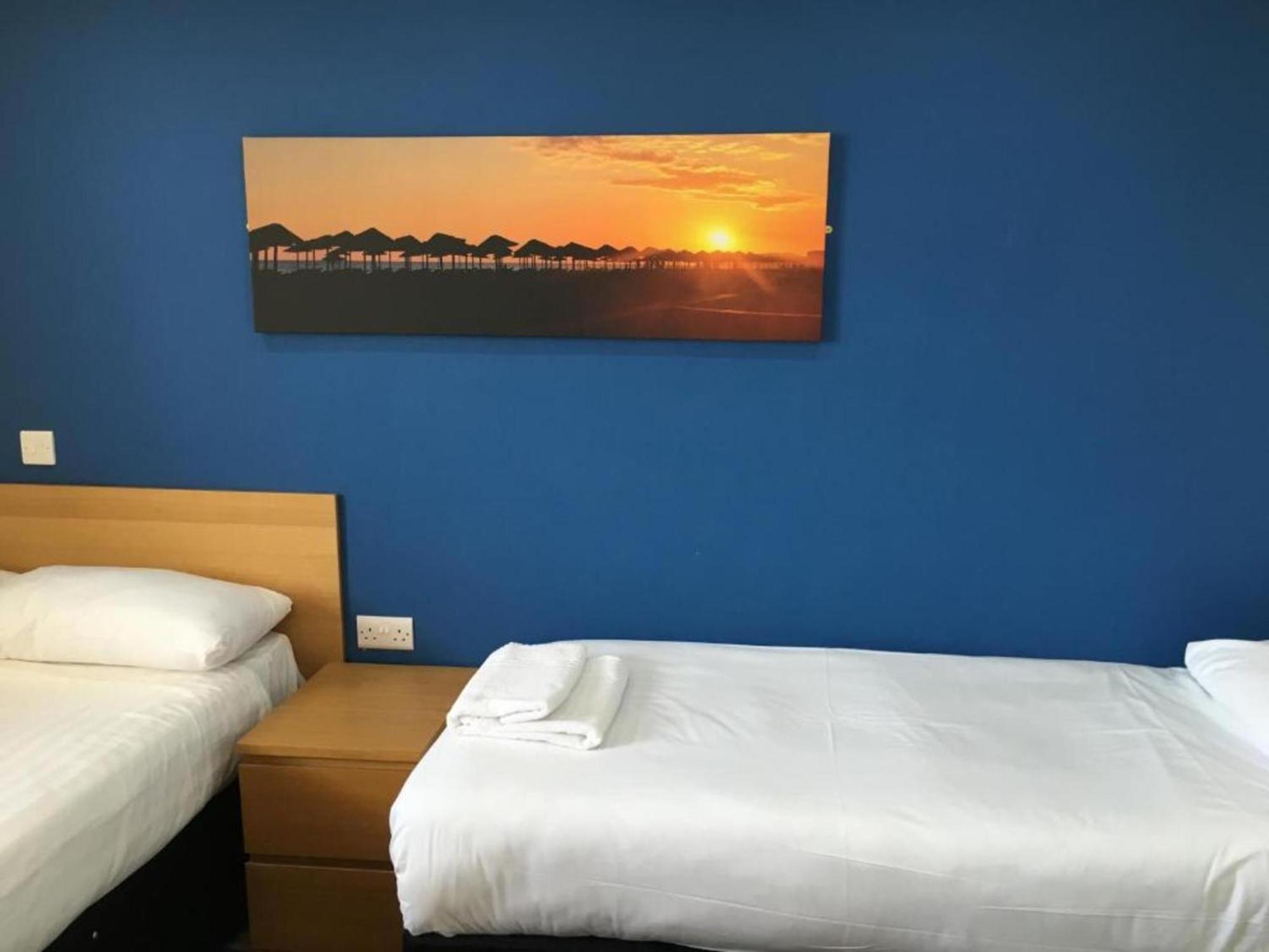 Oyo Wave Crest Hotel Μπλάκπουλ Εξωτερικό φωτογραφία