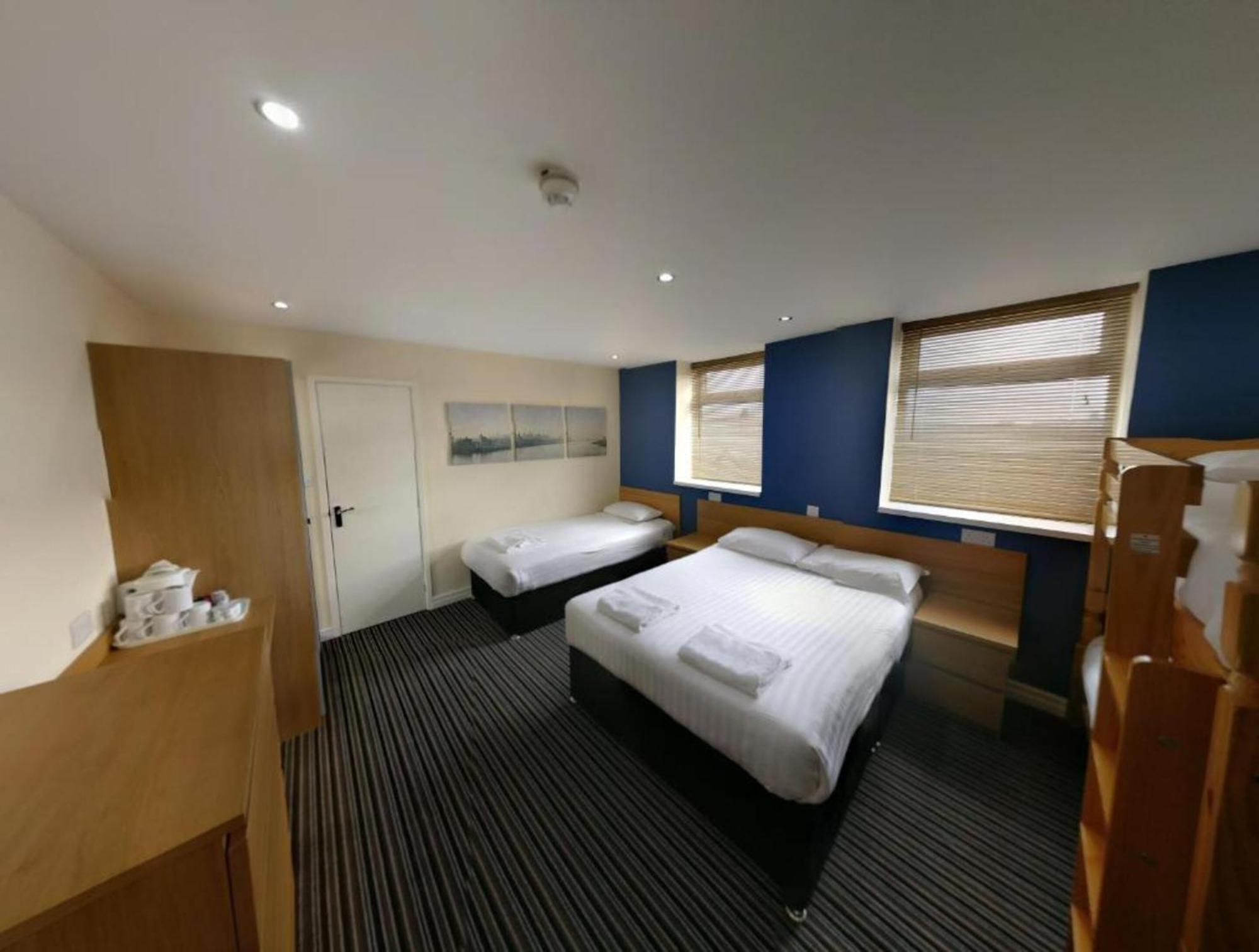 Oyo Wave Crest Hotel Μπλάκπουλ Εξωτερικό φωτογραφία