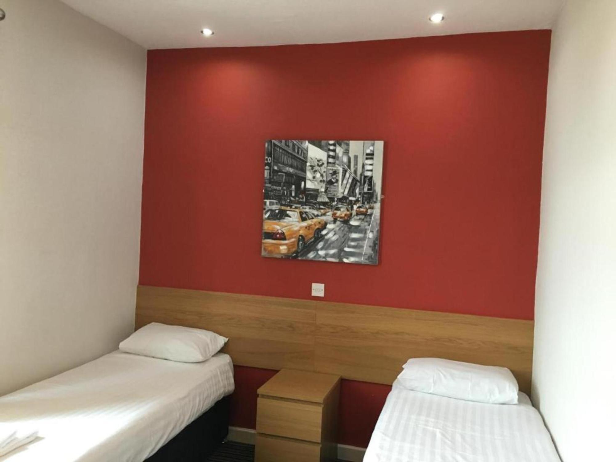 Oyo Wave Crest Hotel Μπλάκπουλ Εξωτερικό φωτογραφία