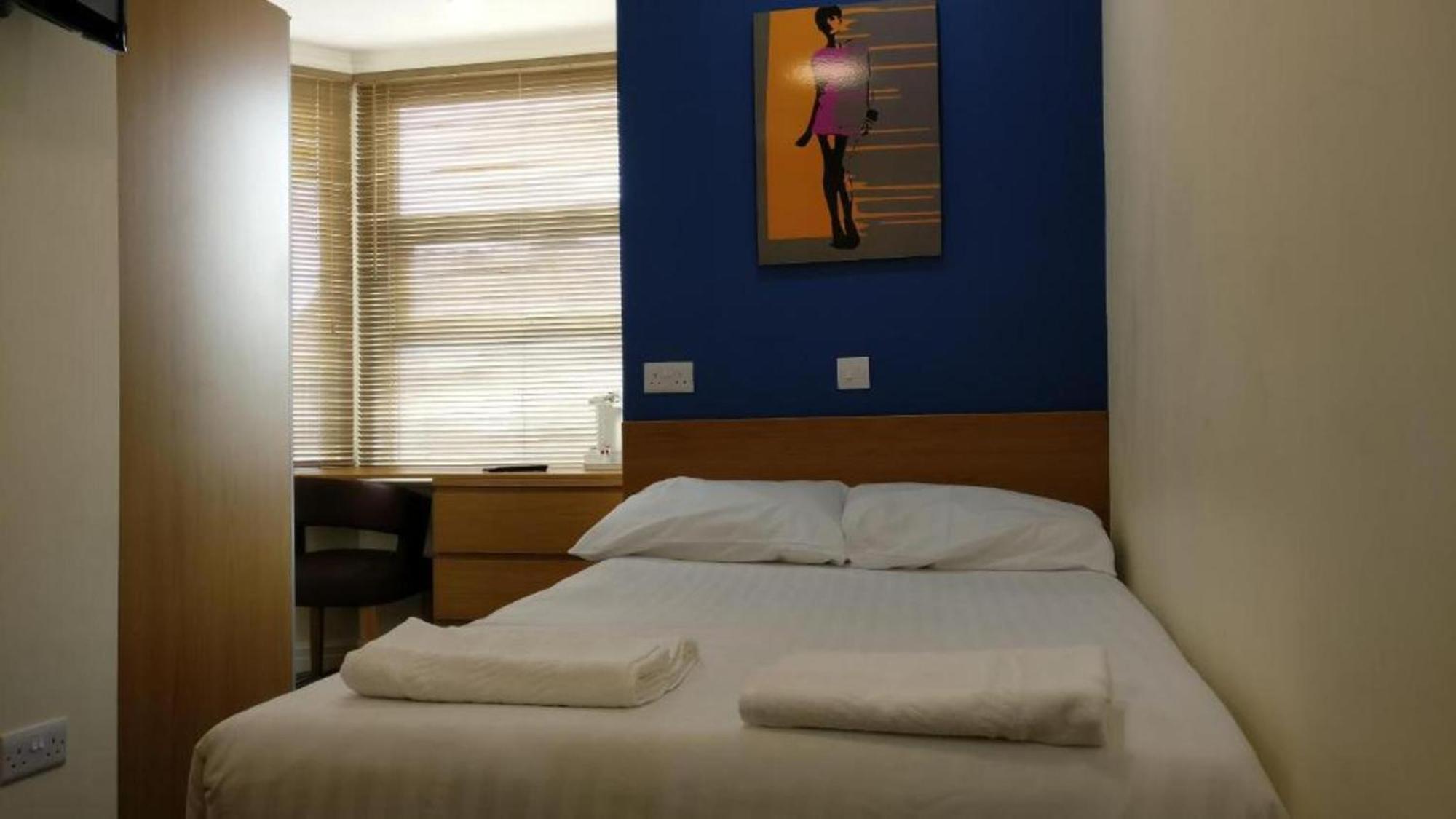 Oyo Wave Crest Hotel Μπλάκπουλ Εξωτερικό φωτογραφία
